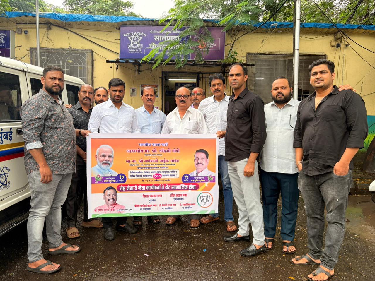 रात्रीच्या वेळेस पोलीस गस्त व दिवसातून 2 राऊंड अप वाढविण्याबाबत शिष्टमंडळाच्या वतीने निवेदन सादरीकरण.